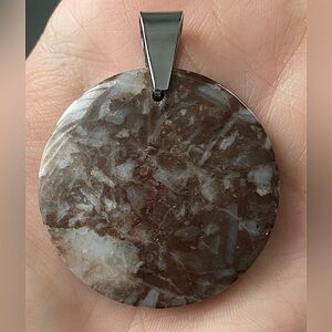 Agate Pendant Necklace